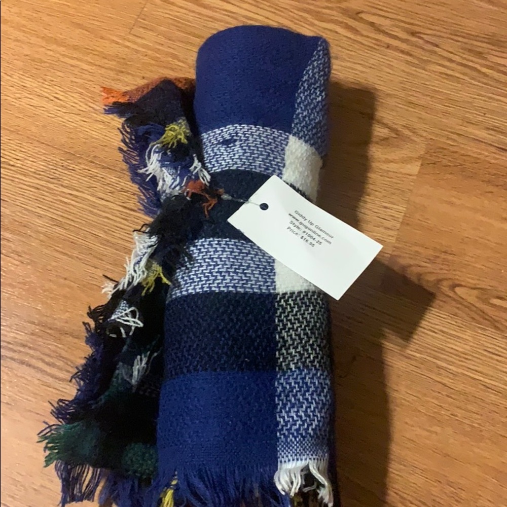 NWT winter scarf